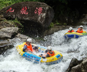 九龙潭漂流景区